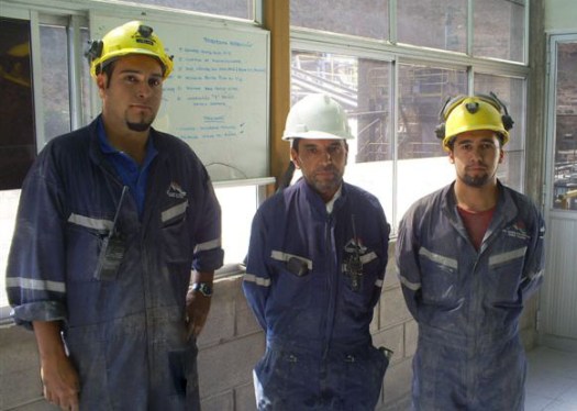 De izquierda a derecha, Carlos Linard, Gonzalo Ramirez (Lider del equipo),  Edwin Marambio