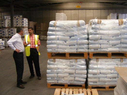 PRIMEROS SACOS DE SULFATO DE LAMBERT RECIBIDOS EN LA COMUNIDAD EUROPEA